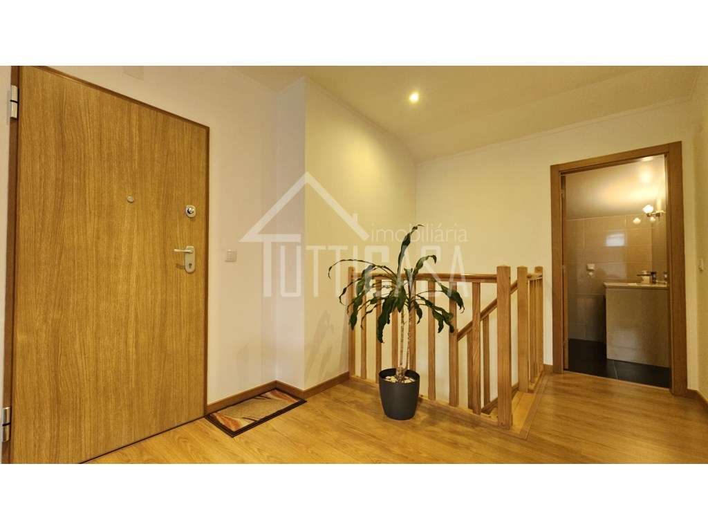 Apartamento estilo duplex T2+1 na Malveira-46