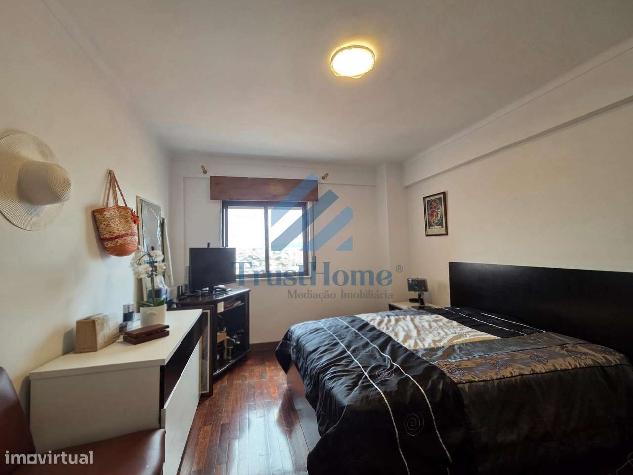 T5 duplex na Tapada das Mercês com 225m2 com lugar de parqueamento-11