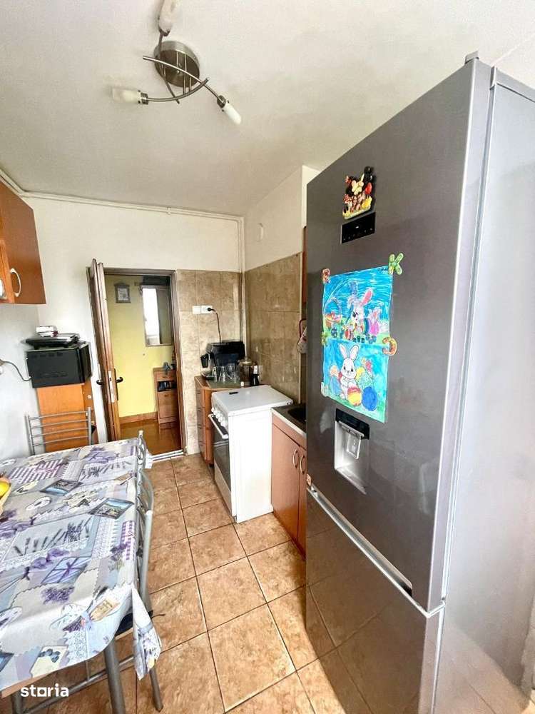 Apartament 2 camere, decomandat, etajul 1 Central, Cisnadie-3