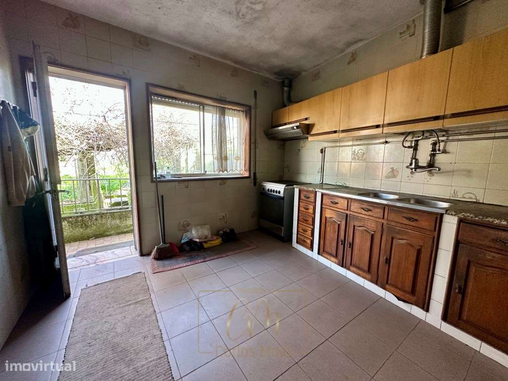 Moradia T4 c/Garagem junto ao rio-6