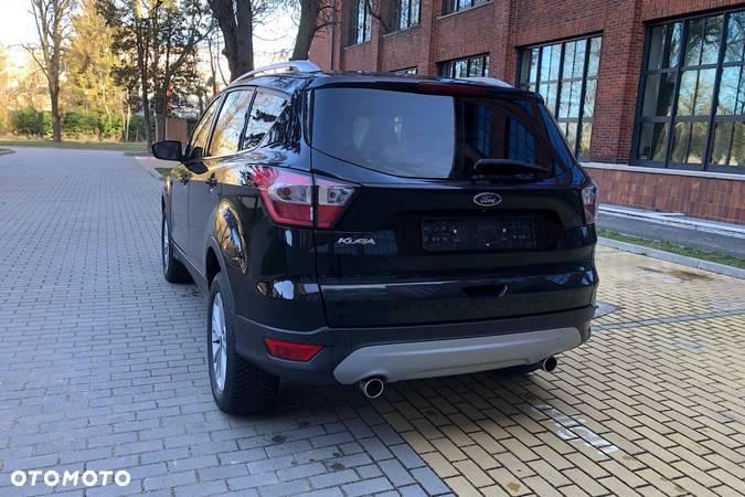 Ford Kuga 1.5 EcoBoost 2x4 Titanium - 11