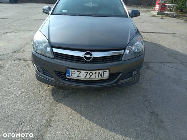 Opel Astra GTC 1.7 CDTI DPF Sport - 3