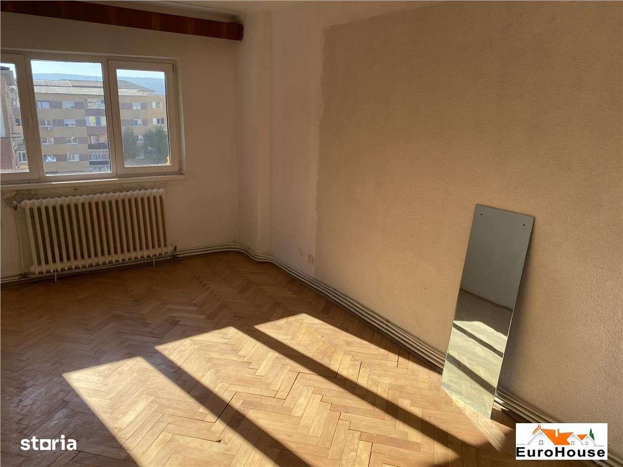 Apartament cu 3 camere de vanzare in Alba Iulia - Imagine principală: 5/6