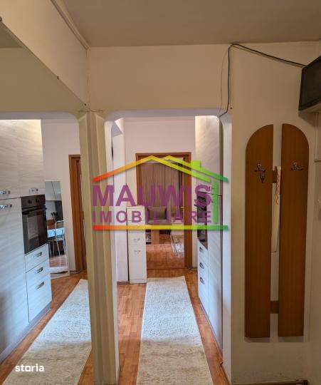 Mosilor / Eminescu / vis a vis de Bcr / et 4 / bl 1982 /-5