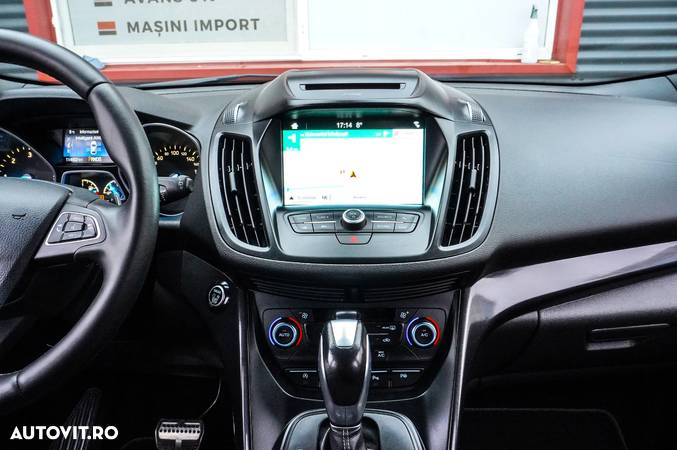 Ford Kuga 2.0 TDCi 4WD Powershift ST-Line - 20