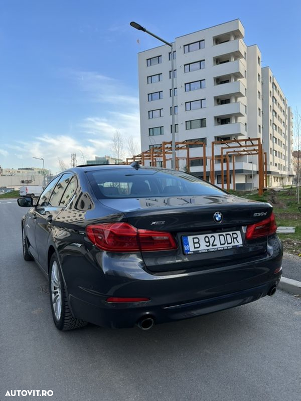BMW Seria 5 530d xDrive AT - 4