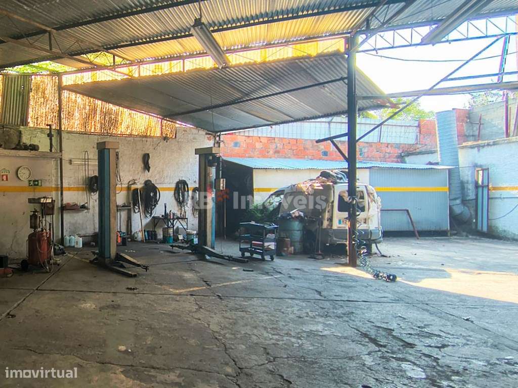 Oficina com afetação de serviços - Entroncamento-11