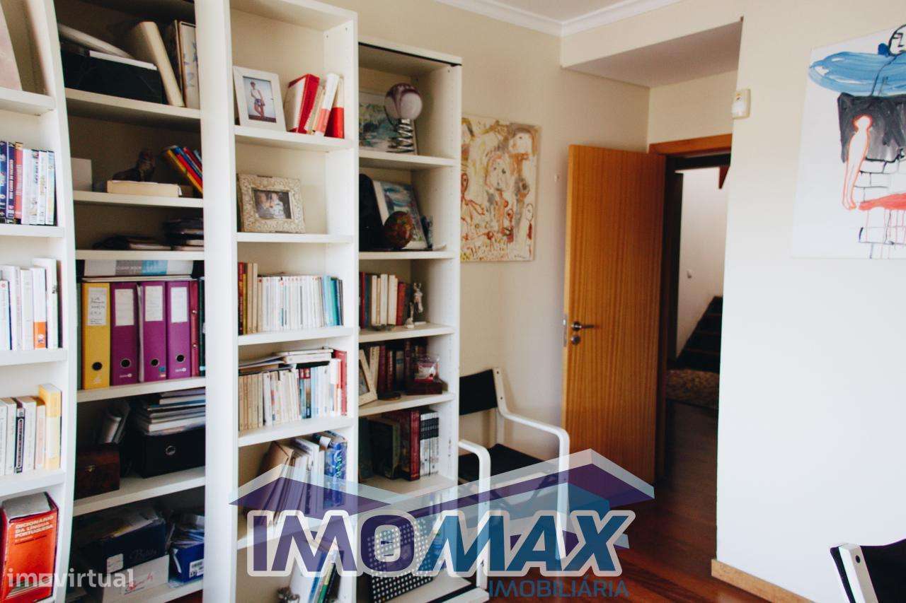 Apartamento T5 Triplex Ameal-18