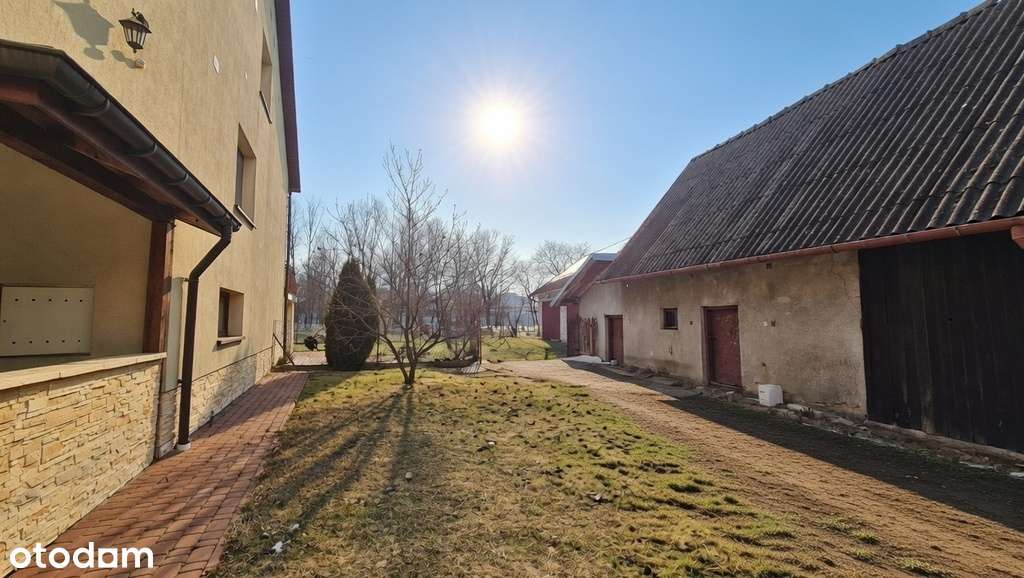 Dom z duszą na uboczu – cisza i przestrzeń-7