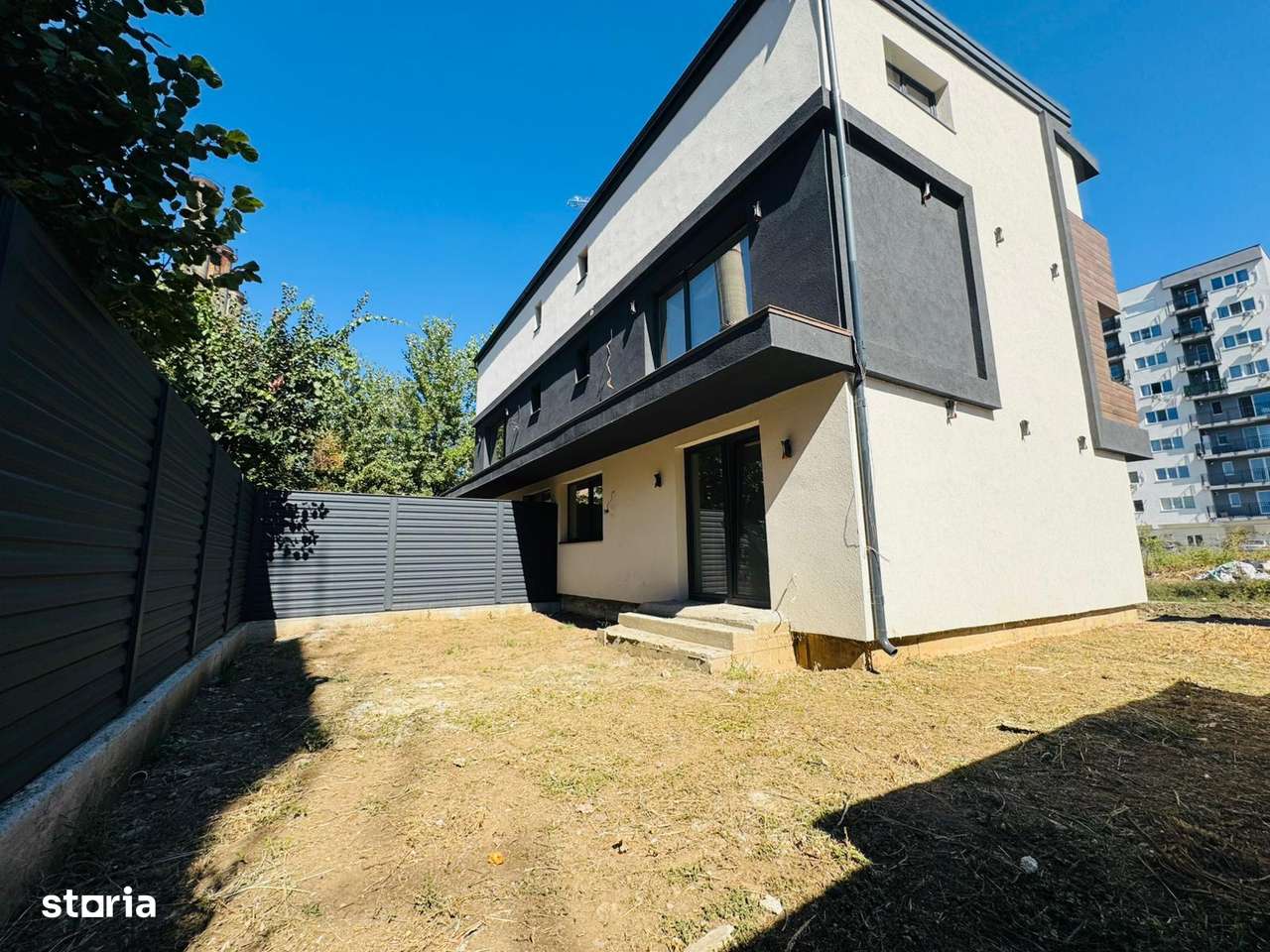 || BERCENI || Casa tip duplex | 133 mp utili | 180 mp teren - Imagine principală: 4/10