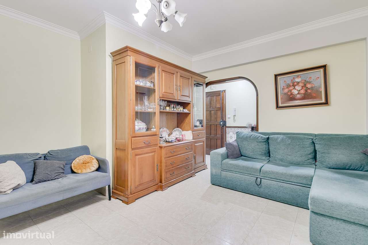 Prédio para Venda , Brandoa, Amadora , 2 apartamentos, 1 Loja, PHoriz, - Grande imagem: 5/32