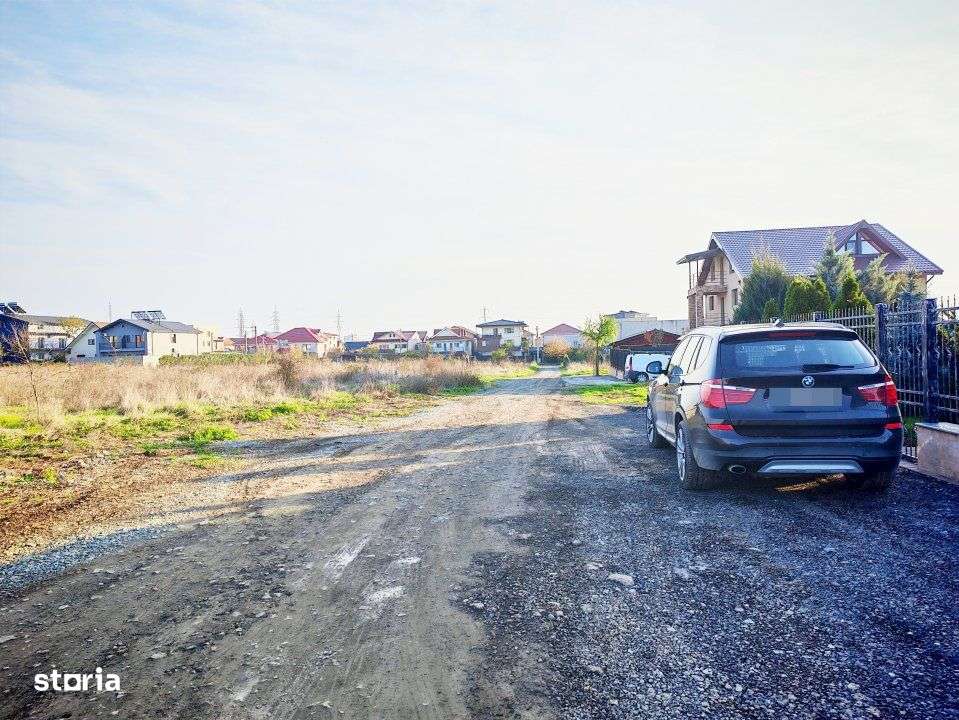 Teren langa case cu dubla deschidere si utilitati aproape-7