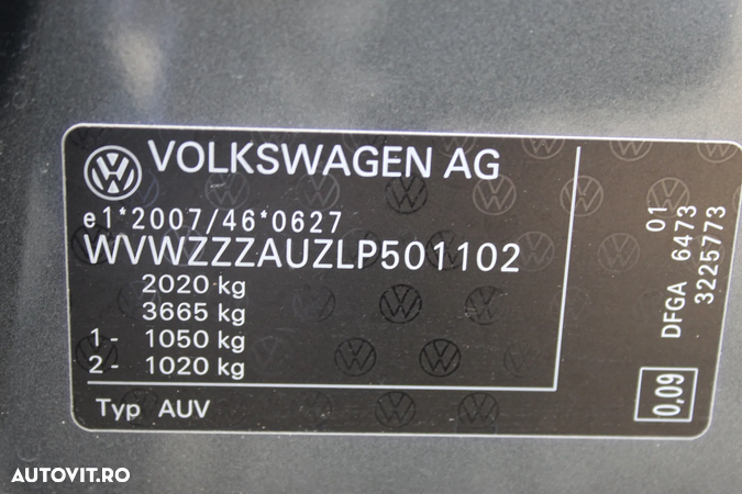 Volkswagen Golf 2.0 TDI DSG Comfortline - 34