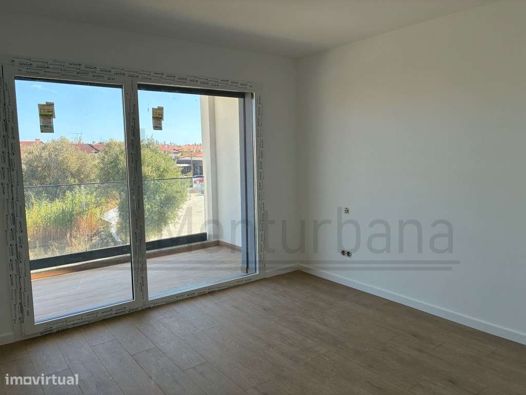 FANTÁSTICA MORADIA COM PISCINA EM MANIQUE - CASCAIS-36