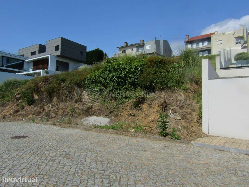 Terreno para construção de moradia de 4 frentes, com projeto aprova... - Grande imagem: 5/20