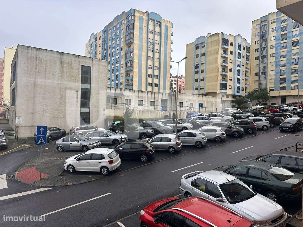 T3 Totalmente Remodelado, em São Marcos, com vista desafogada-14