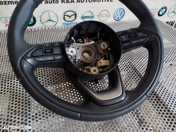 Volan Din Piele Cu Comenzi Toyota Yaris Cross Yaris 4 An 2020-2021-2022-2023-2024 1.5 Benzina Hybrid Motor XM15A - 2