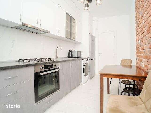 APARTAMENT CU 2 CAMERE DECOMANDAT, MUTARE IMEDIATA, CENTRAL-0