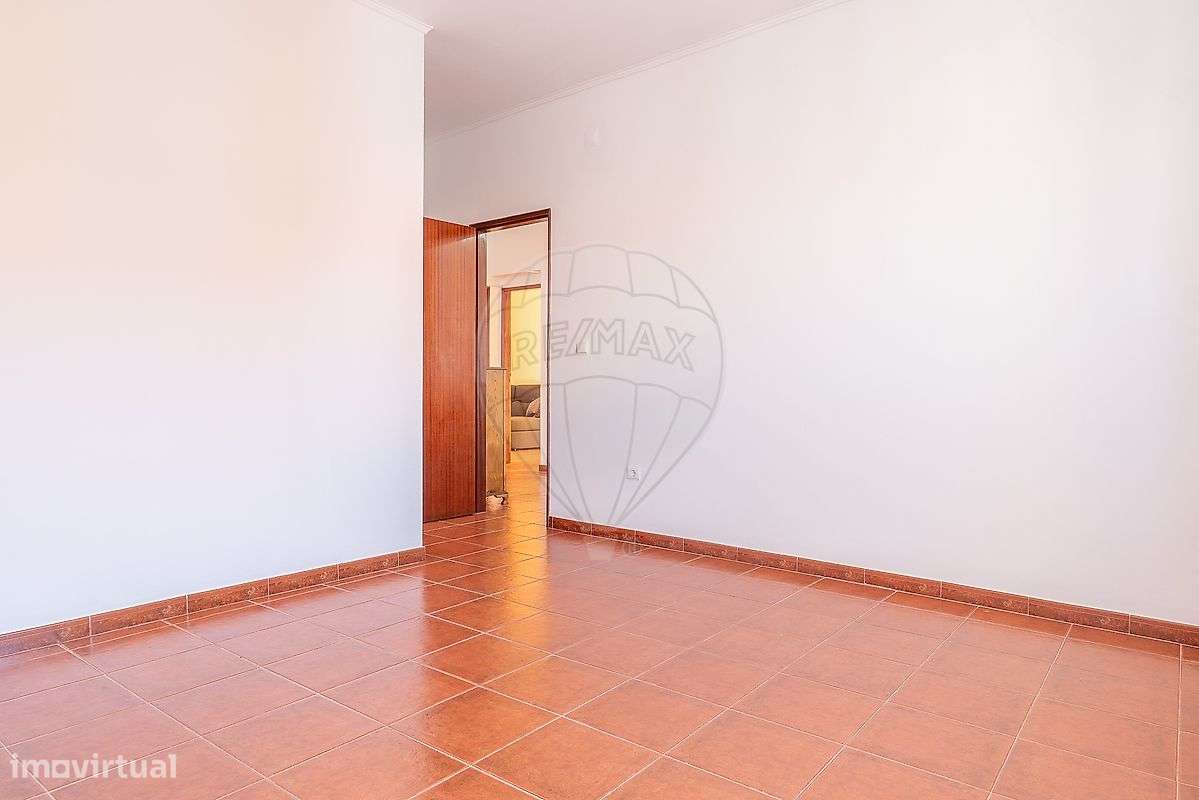 Moradia T4 para arrendamento - Grande imagem: 4/4