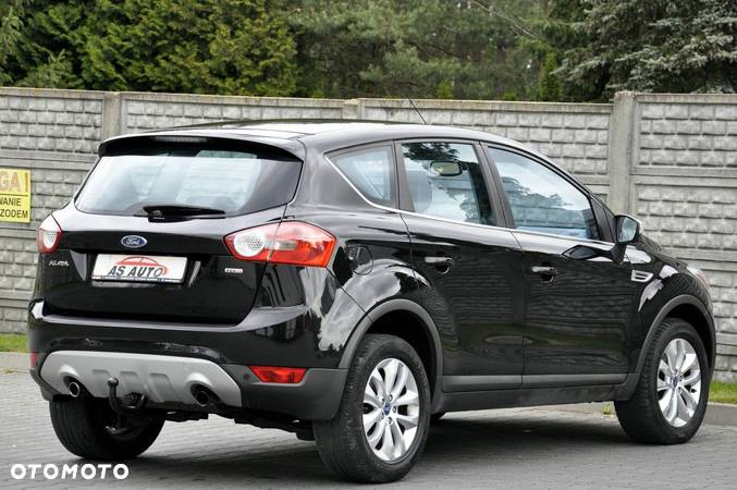 Ford Kuga 2.0 TDCi 2x4 Titanium - 29