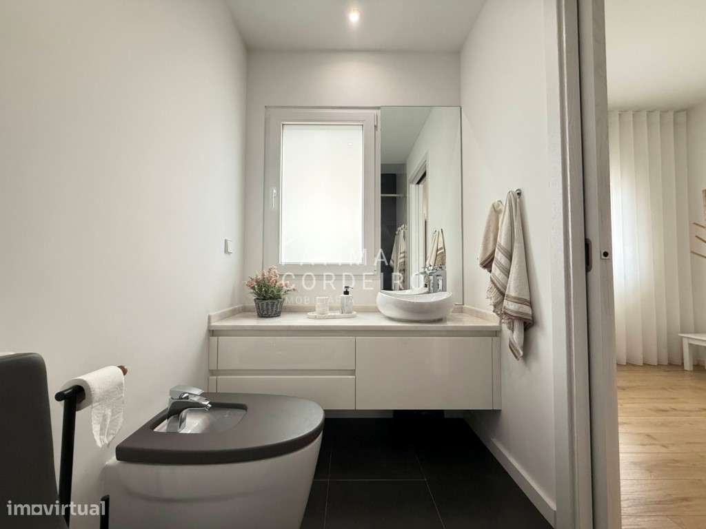 Moradia isolada Térrea acabamentos de luxo, Quinta da Torre, Quinta...-12