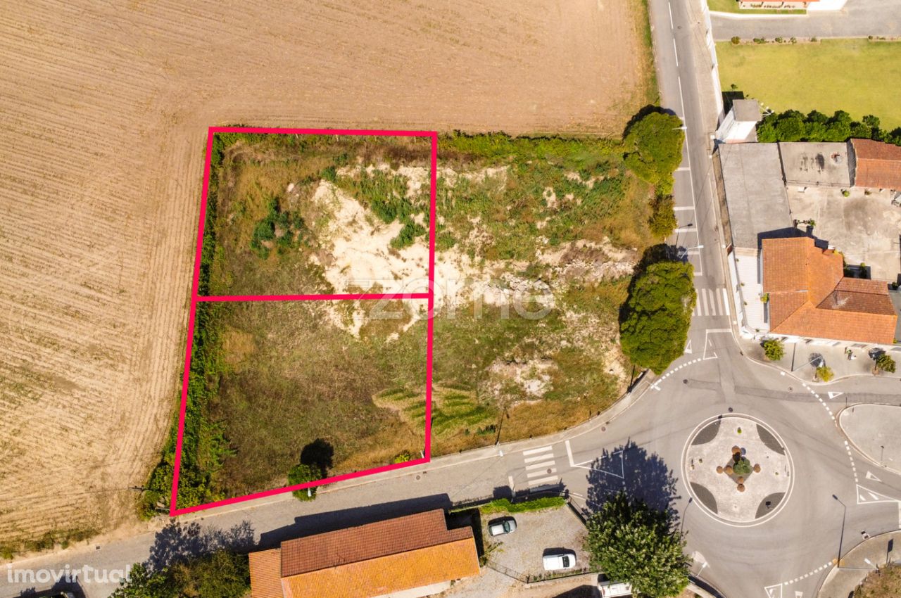 2 Lotes de terreno com área total de 1 710m2 em Cristelo - Barcelos