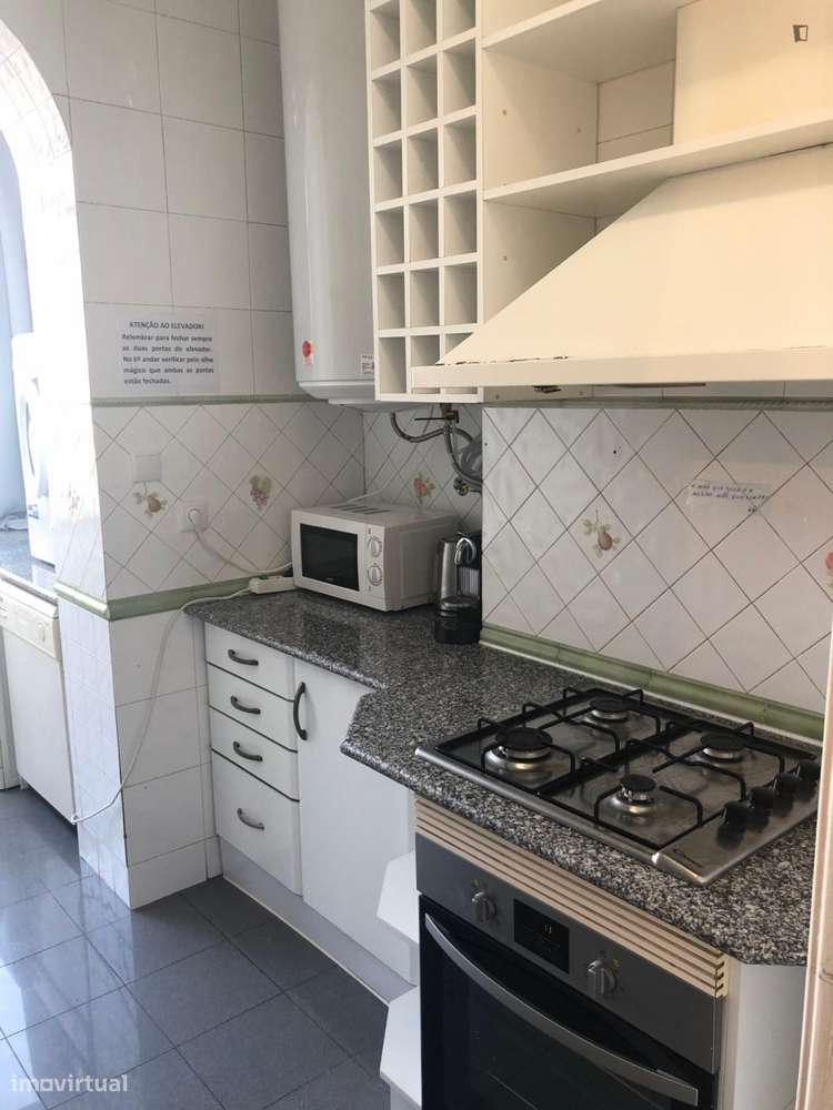 Quarto - localizado em Entrecampos Lisbon - Grande imagem: 4/20
