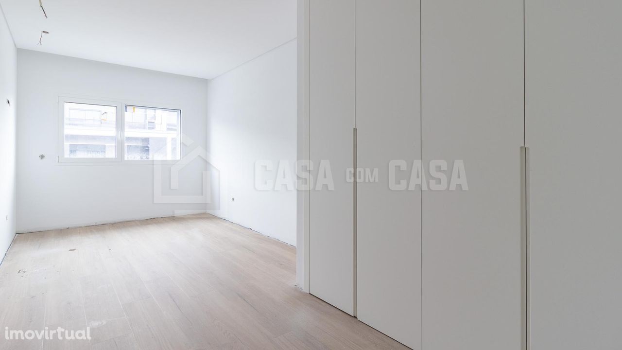 Apartamento T2 NOVO em Colina Verde