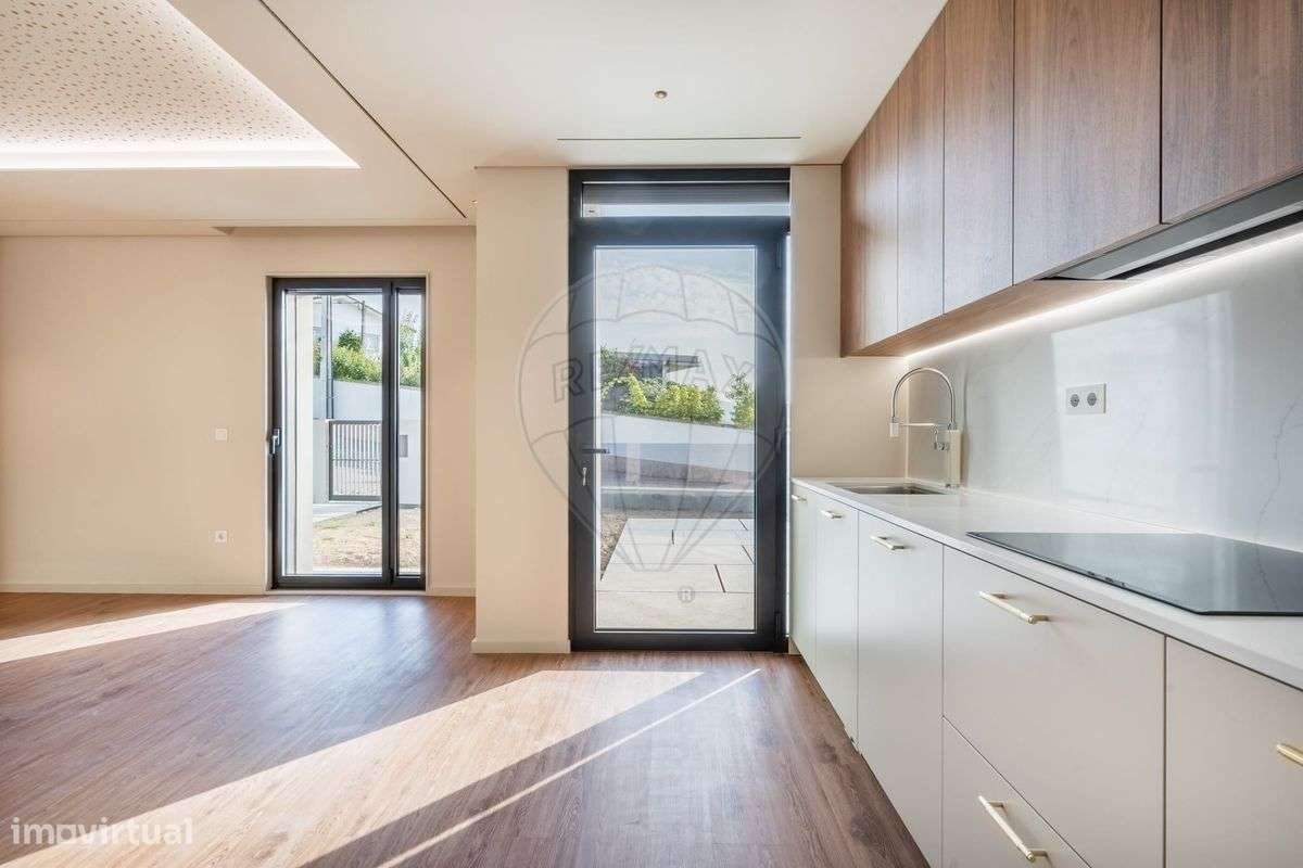 Moradia T3 Única em Airó, Barcelos-7