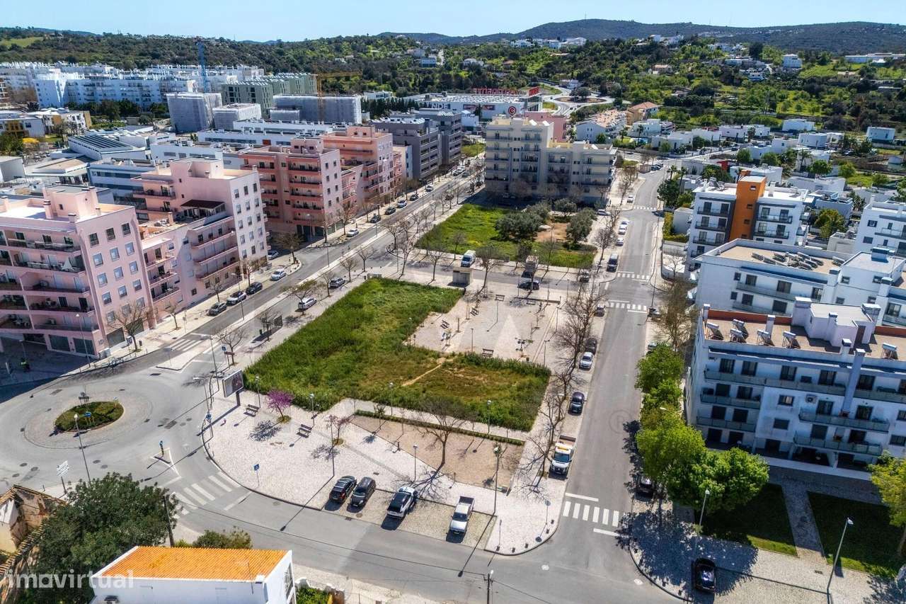 Lote para construção habitacional em zona premium em Loulé - Grande imagem: 4/14