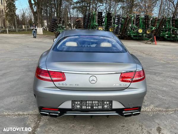 Mercedes-Benz S 63 AMG 4MATIC Coupe Aut - 8