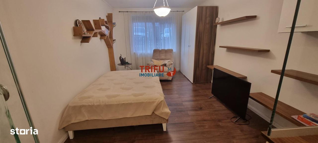 Apartament 2 camere Cetate cu terasa de 50 mp