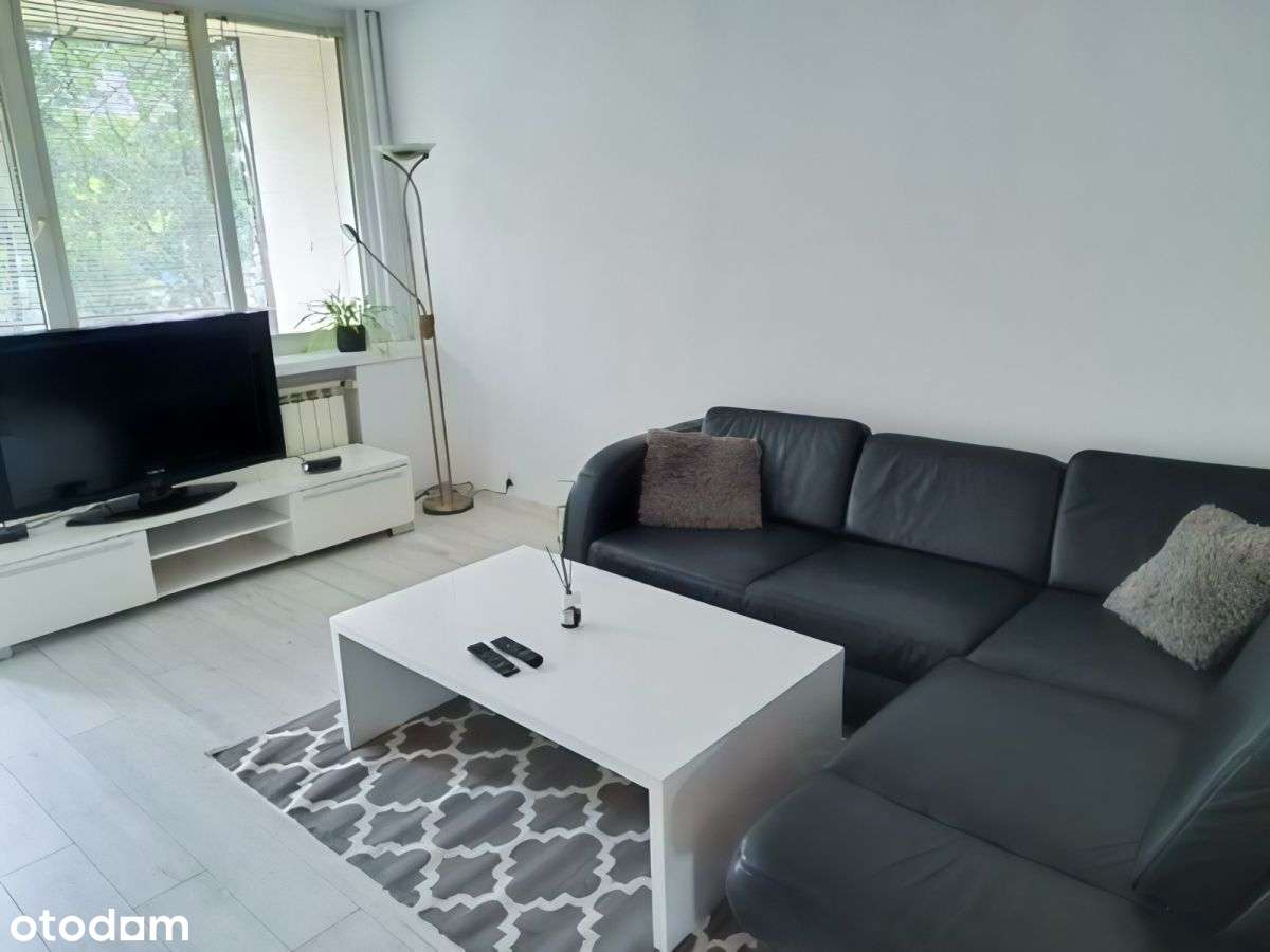 2 pokoje z balkonem w pełnym rozkładzie-0