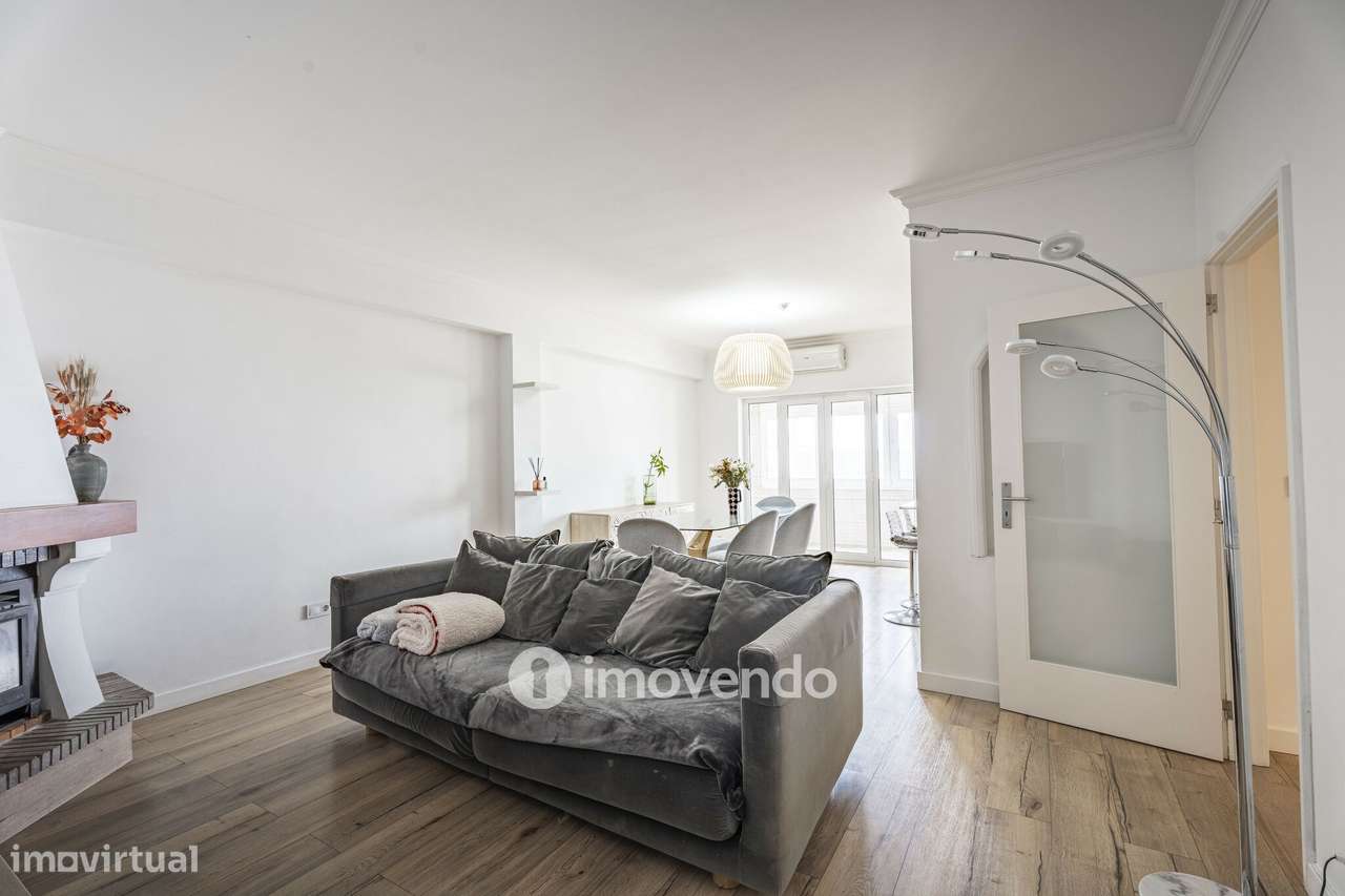 Apartamento T2+2 remodelado, próximo da praia, em Matosinhos - Grande imagem: 3/39