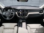 Volvo XC 60 B4 D AWD Inscription - 18