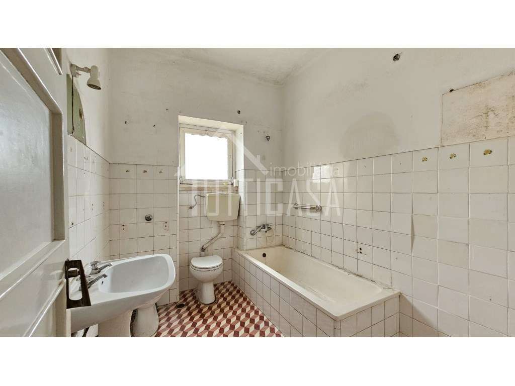 Apartamento T2 na Venda do Pinheiro-11