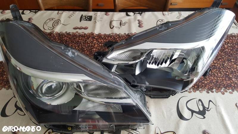 Yaris iii 2014-15 lampy lampa prawa lewa soczewka led - 1