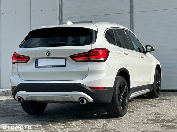 BMW X1 xDrive20d xLine sport - 24