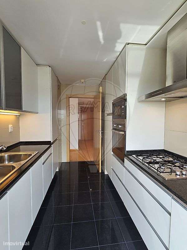 Apartamento T1 para arrendamento - Grande imagem: 4/30