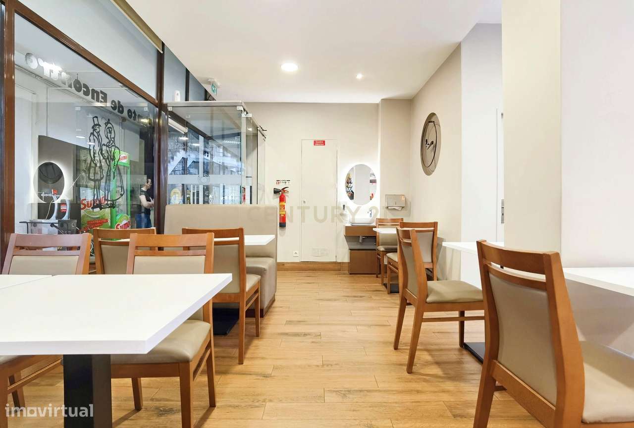 Café e snack-bar I Esplanada I Centro de Paredes I Trespasse - Grande imagem: 3/22