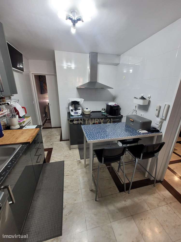 T3 Duplex Remodelado na Senhora da Hora-6