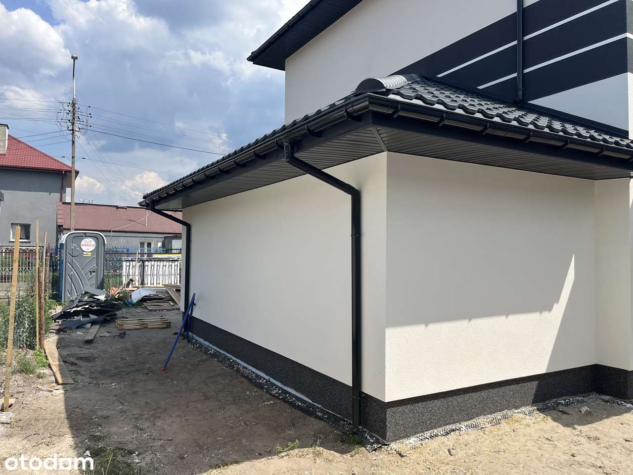 Pół bliźniaka 133m2 z dużym ogórkiem 150m2 Duży GARAŻ - Pełny obrazek: 4/20