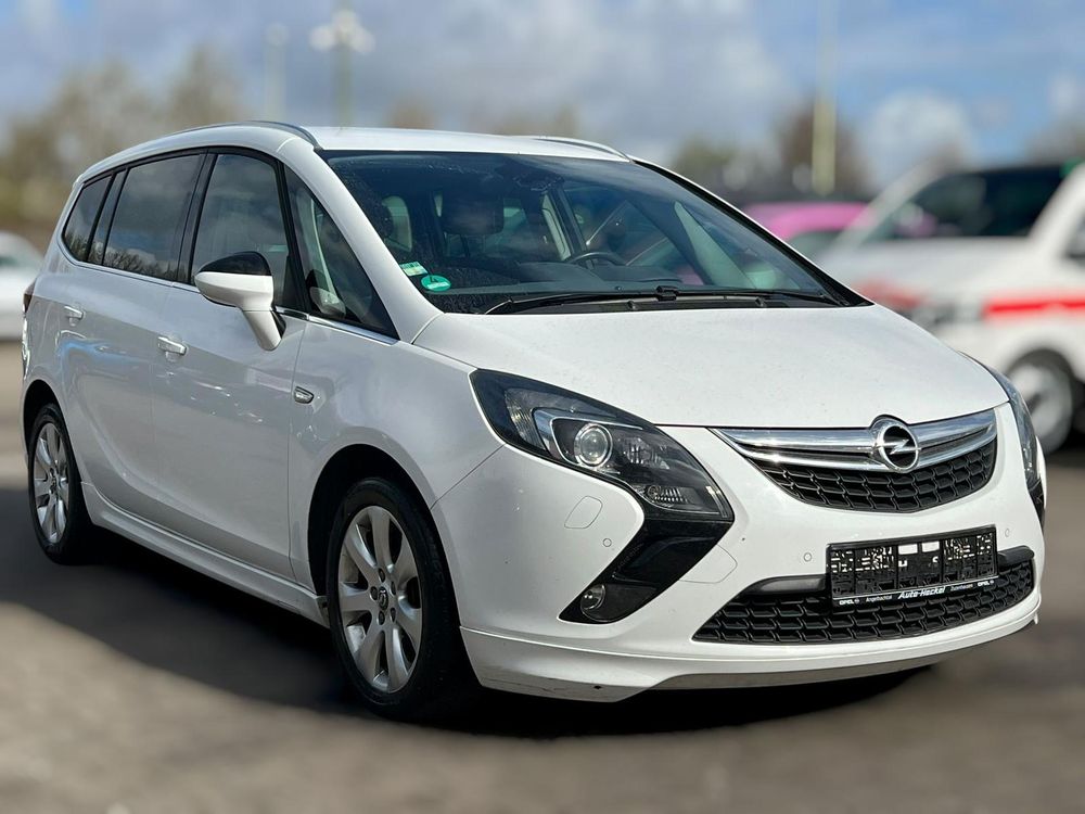 Opel Zafira C 2014