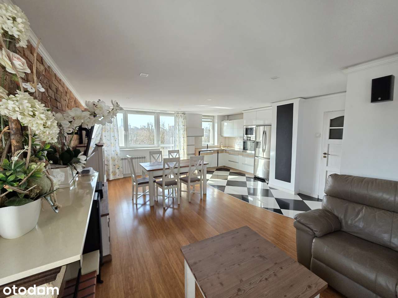 Piękne, przestronne mieszkanie z widokiem na zieleń!!-4