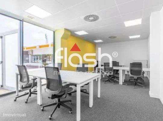 Espaços de Escritórios para 3 pessoas na Qta. do Lago - Loulé - Grande imagem: 4/19