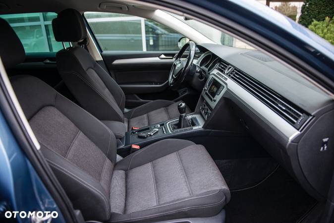 Volkswagen Passat Variant 2.0 TDI (BlueMotion Technology) Comfortline - 23