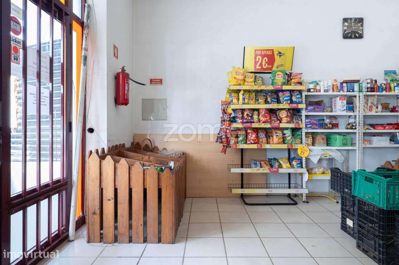 Minimercado, pronto a operar com carteira de clientes - VNGaia - Grande imagem: 5/40