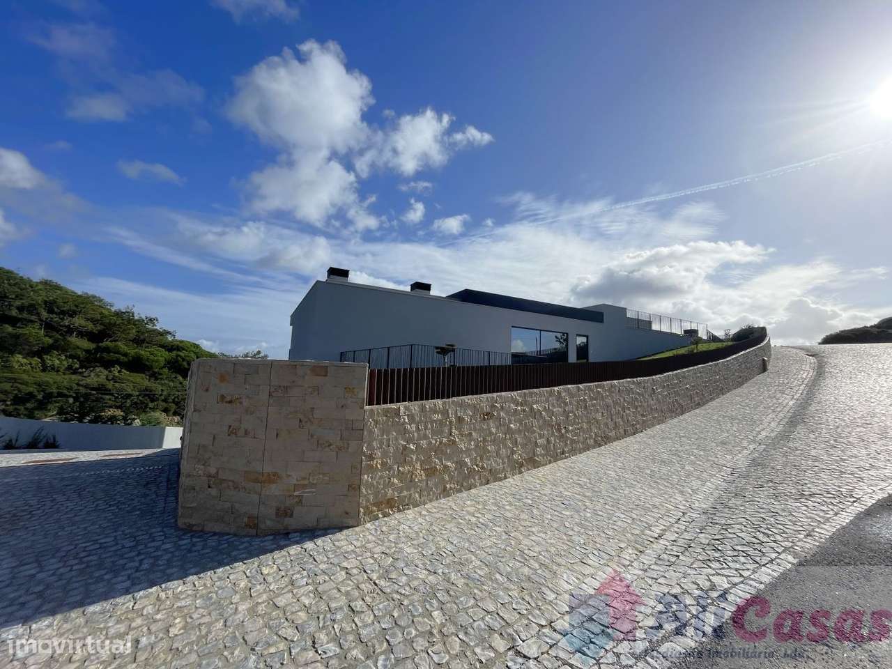 **Apartamento Único à Venda com vista para a Baía**-17