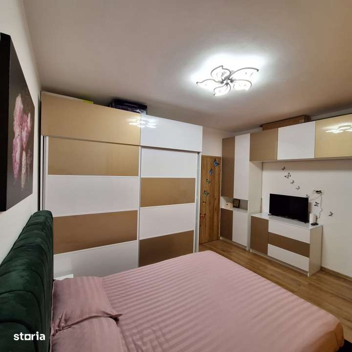 Apartament 2 camere, decomandat, 56mp, mobilat si utilat in Giroc - Imagine principală: 4/10