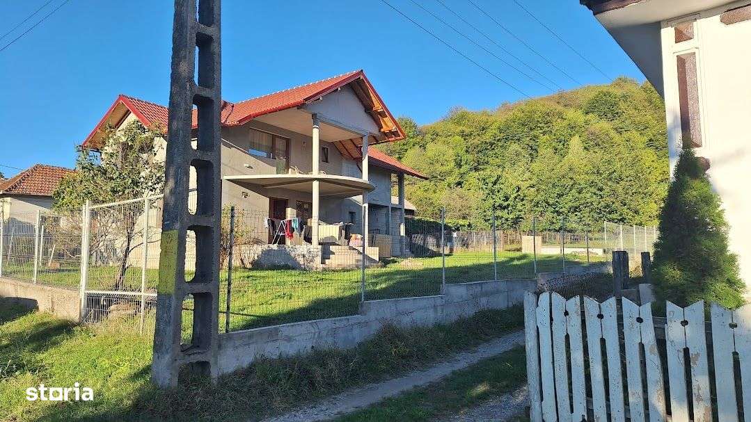 Casa de Vanzare Corbeni- Oestii- Arges-1
